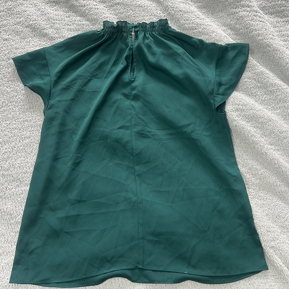 Pre loved, Women’s Express short-sleeve blouse, emerald colour - great condition - Picture 5 of 6